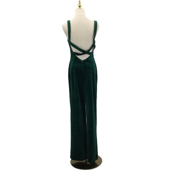 LULU'S SZ M Perfectly Classy Emerald Green Velvet Strappy Jumpsuit NEW b65 - Picture 4 of 11